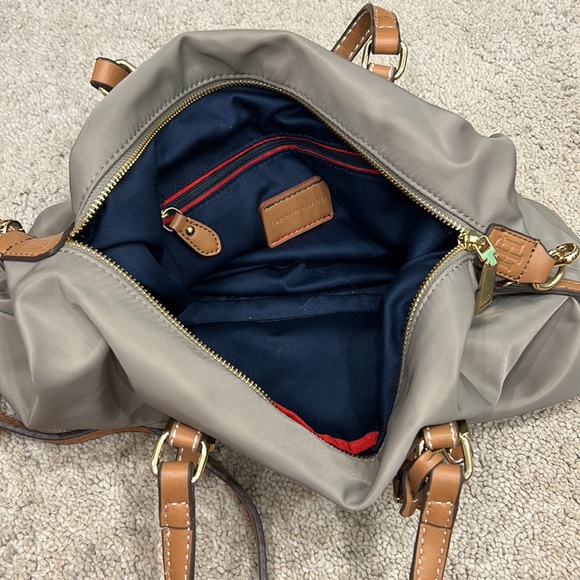 Woman’s handbag - Picture 2 of 2